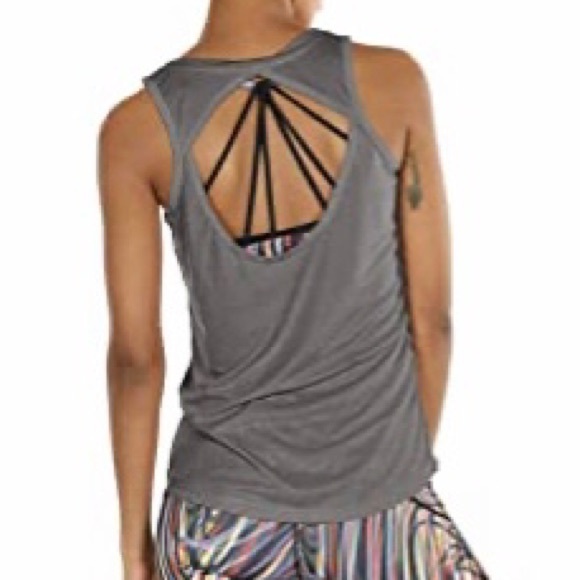 Pair of IcyZone Tank Tops - Picture 4 of 5